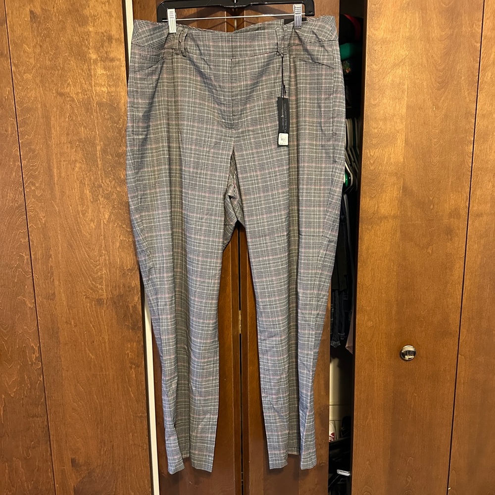 Lane Bryant Women’s classic trouser the Lena tailored stretch NWT Gray plaid